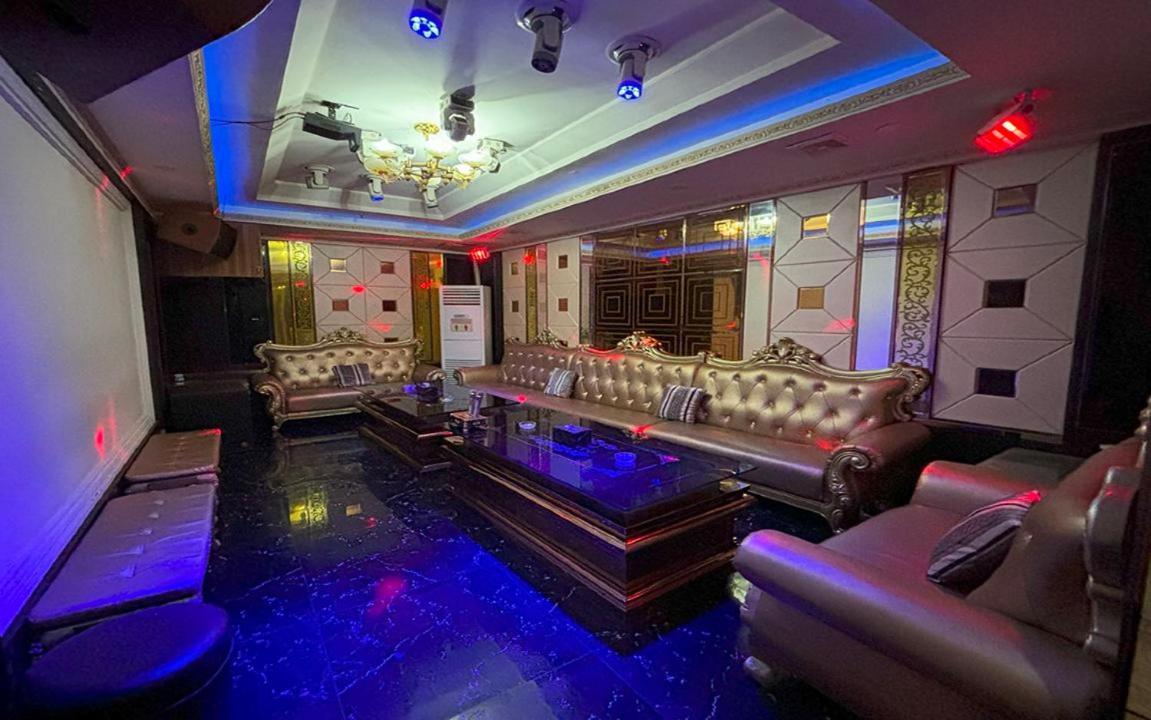 Lido De Paris Hotel Manille Extérieur photo