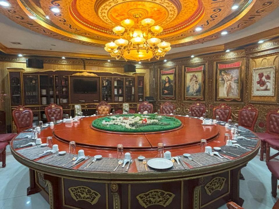 Lido De Paris Hotel Manille Extérieur photo