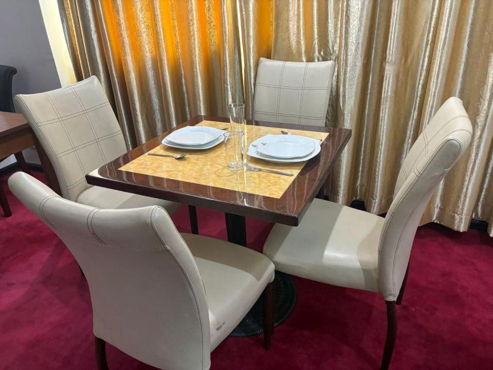 Lido De Paris Hotel Manille Extérieur photo